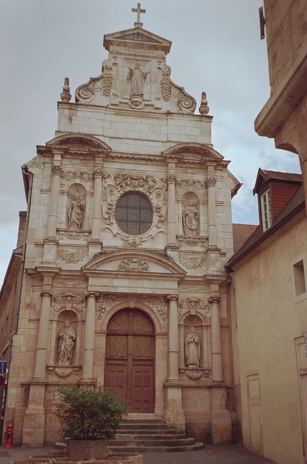 church of st. anne in dijon