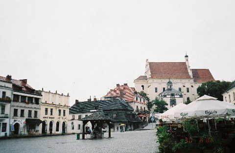 kazimierz dolny market square