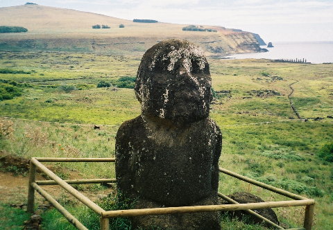 kneeling moai