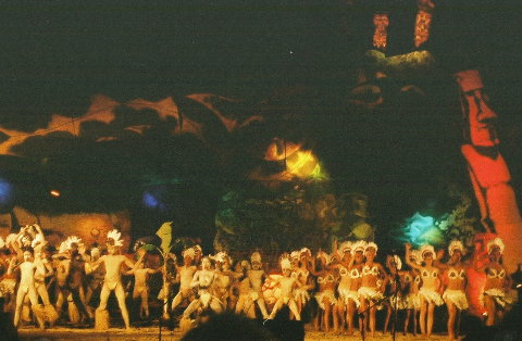 dancers at tapati festival