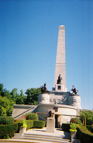 lincoln's tomb