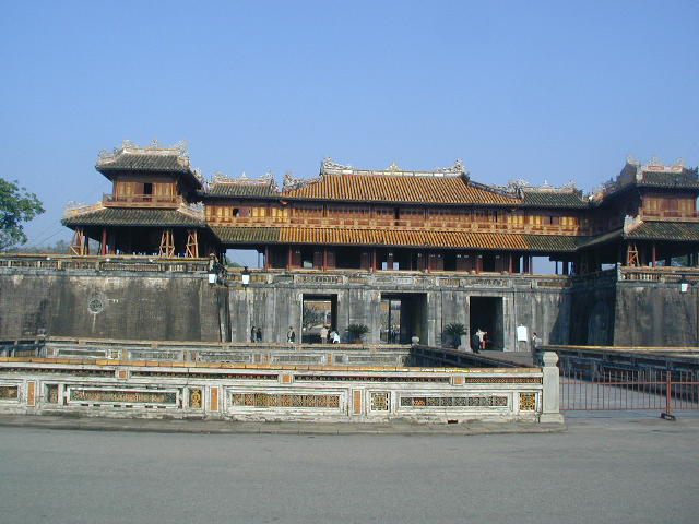entrance to hue citadel